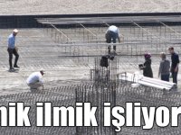 Kars Sultan Alparslan Külliyesi’nin zemini ilmik ilmik işliyorlar