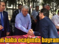 Ahmet Arslan baba ocağında bayramlaştı