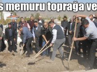 Antalya'da kaza kurşunuyla ölen polis memuru Kars'ta toprağa verildi