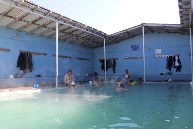 Diyadin'in "şifa kaynağı" kaplıcaları ilgi görüyor