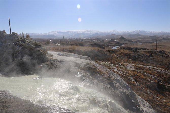Diyadin'in "şifa kaynağı" kaplıcaları ilgi görüyor