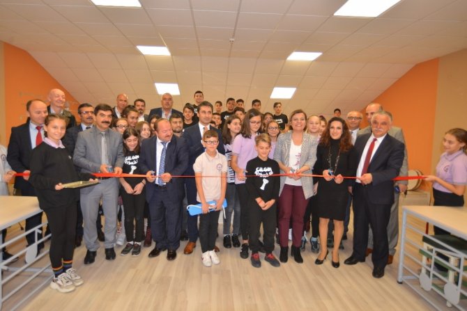 Başkan Hürriyet, geleceğin müzisyenlerini dinledi