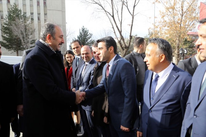 Adalet Bakanı Abdulhamit Gül: "82 milyon hep birlikte kardeşiz"