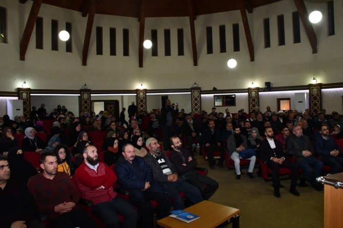 Tayyip Elçi, İnegöl’lülere ailede mahremiyet ve tesettürü anlattı