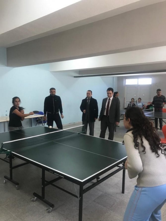 Balya’da masa tenisi turnuvası düzenlendi