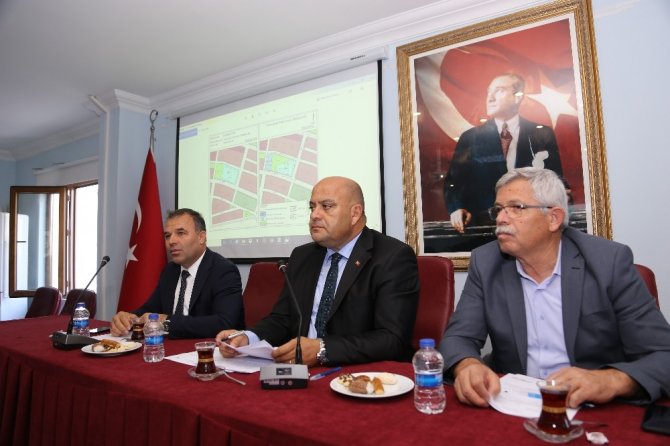 Kaş Belediyesi’nde yılın son meclisi