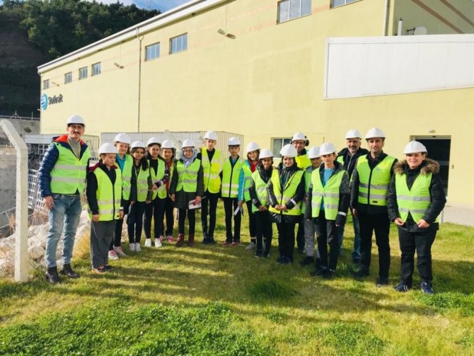 Hacıhamzalı öğrenciler Hidroelektrik santralini gezdi