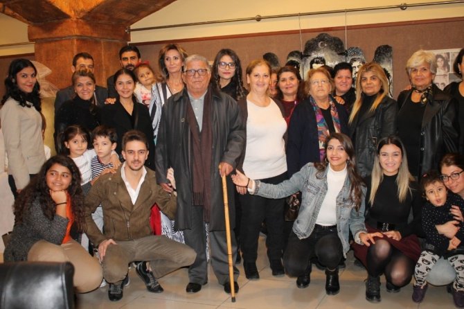 "Yaşanmışlıklar Geniş Zamanda Biz" sergisi Tarsus’ta açıldı