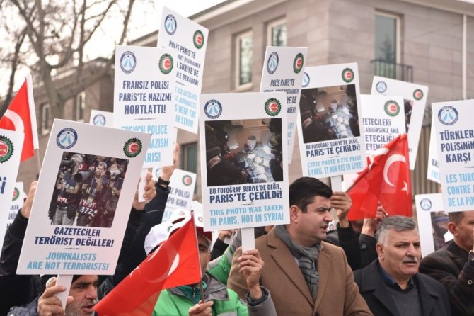 HAK - İŞ’ten Fransa Büyükelçiliği önünde eylem