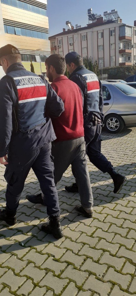 İzmir’de 5 suçtan aranan şahıs yakalandı
