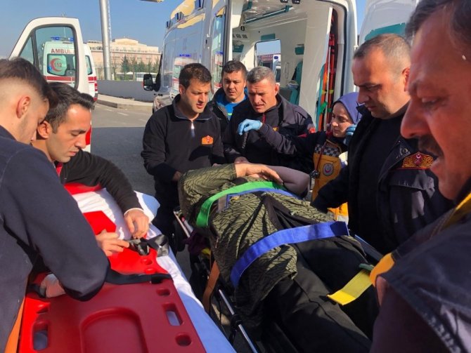 Kocaeli’de otobüsle tanker çarpıştı: 20’ye yakın yaralı