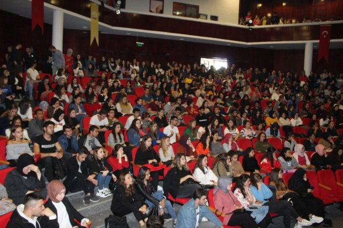 Trakya Üniversitesi Sağlık Hizmetleri Meslek Yüksekokulu öğrencilerine seminer dizisi