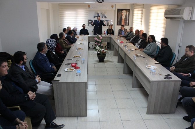 AK Parti Aliağa’da yeni yönetim göreve başladı
