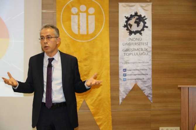 BDDK Başkan Yardımcısı Kurt, öğrencilere tavsiyelerde bulundu