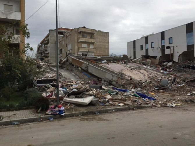 SUBÜ heyeti Arnavutluk’ta meydana gelen depremi inceledi