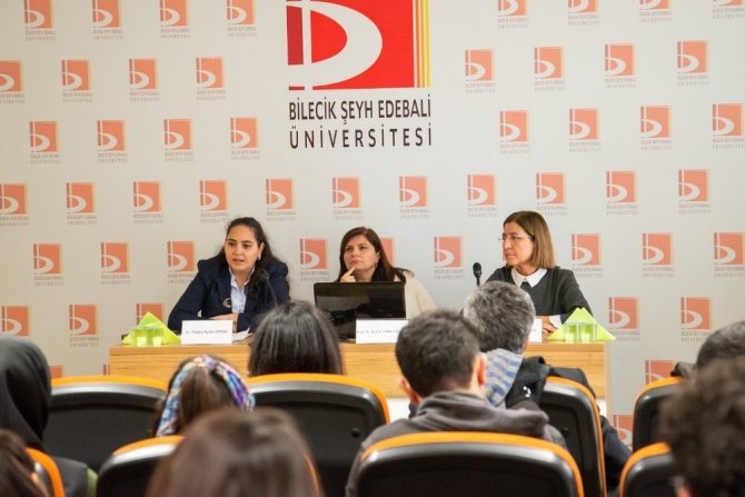 Tarihe yön veren ‘Ulu Hatunlar’ anlatıldı