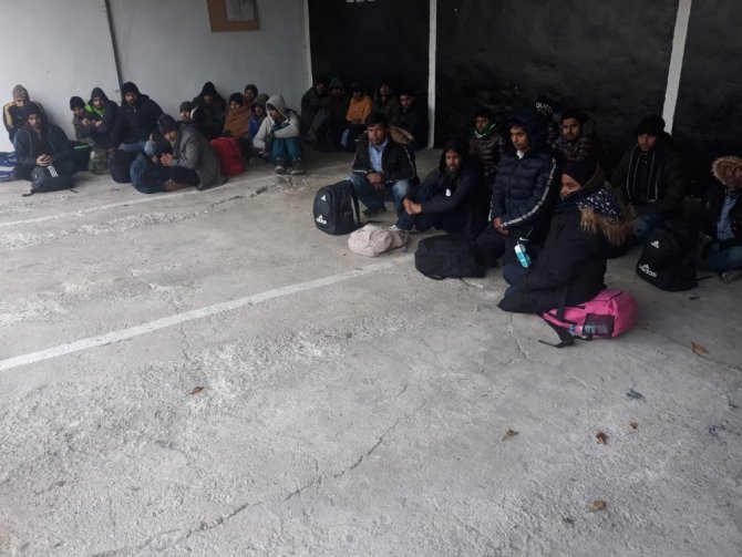 Tekirdağ’da 26 kaçak göçmen yakalandı