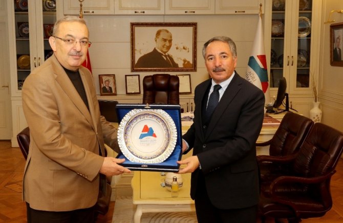 AİÇÜ Rektörü Prof. Dr. Karabulut, Diyanet-Sen Genel Başkanı Mehmet Bayraktutar’ı misafir etti