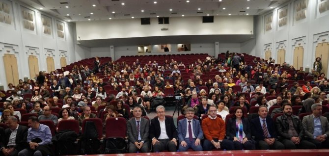"Sağlıklı Yaşam Gönüllüleri İzmir" buluşmasına yoğun ilgi