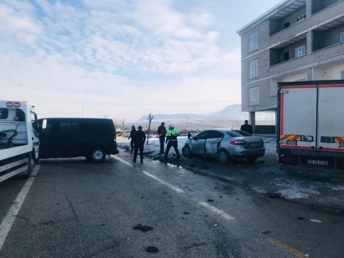 Van’da trafik kazası: 10 yaralı