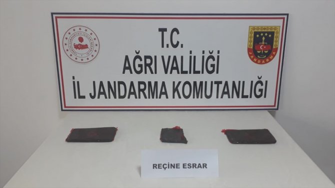 Ağrı'da 74 kilogram eroin yakalandı