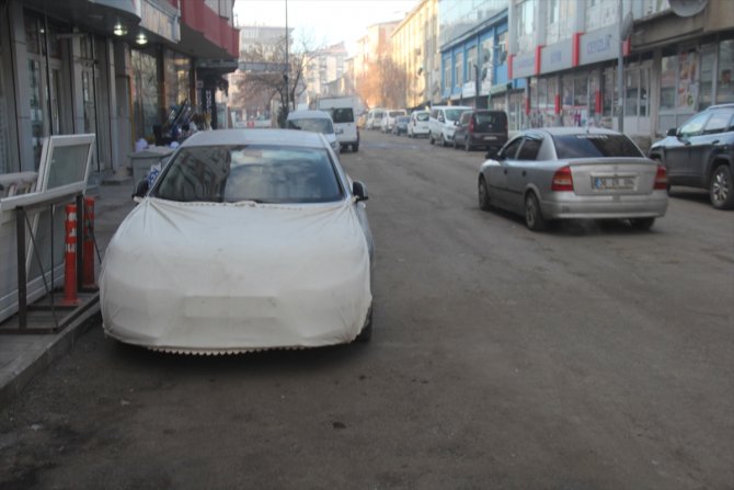 Ardahan'da çocuklar "en soğuk ilçe" de kızak keyfi yaptı