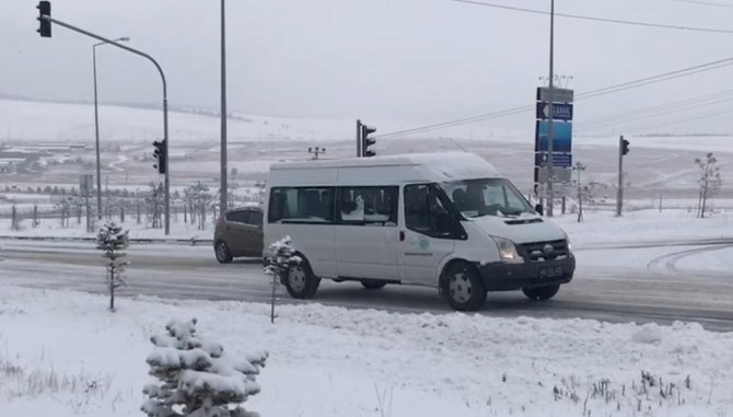 Sarıkamış’ta kar yağışı etkisini sürdürüyor