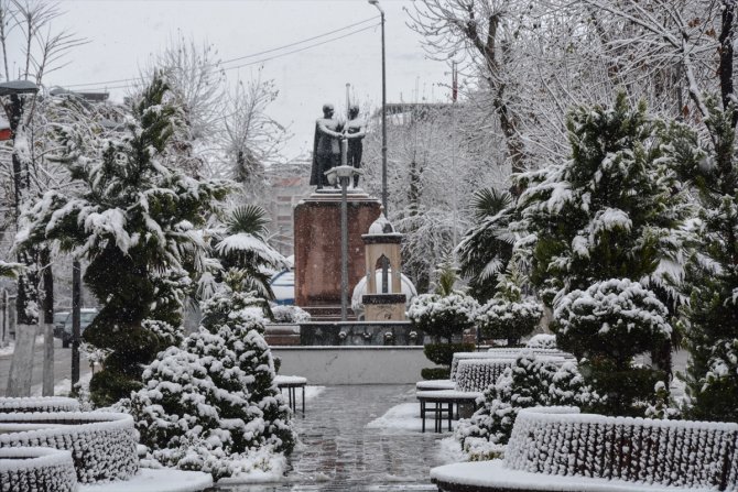 Malatya'da kar yağışı etkili oldu