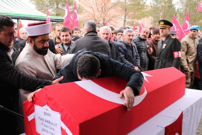 Mardinli şehit son yolculuğuna uğurlandı