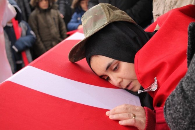 Mardinli şehit son yolculuğuna uğurlandı