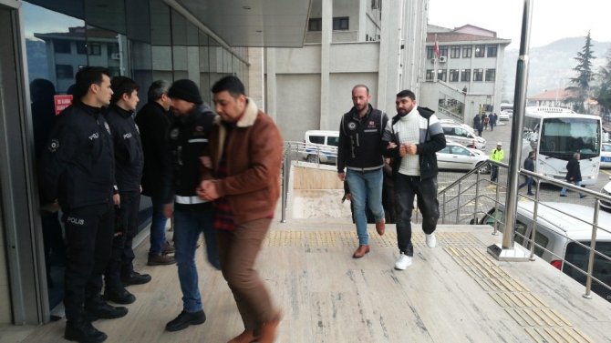 Zonguldak’ta tefeci operasyonu: 11 şüpheli adliyede