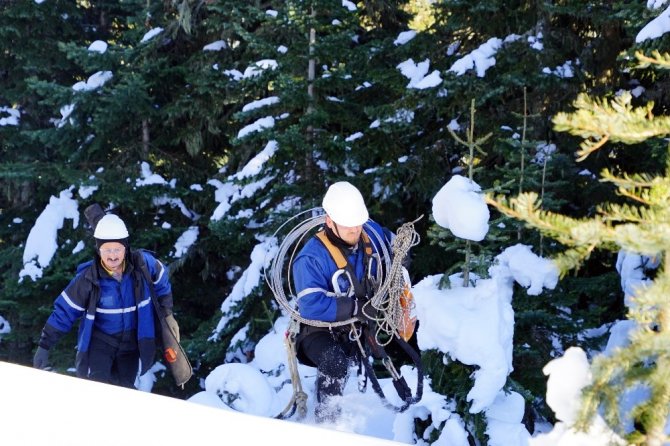 2600 rakımda 1,5 metre karda Başkent EDAŞ ekiplerinin zorlu mücadelesi