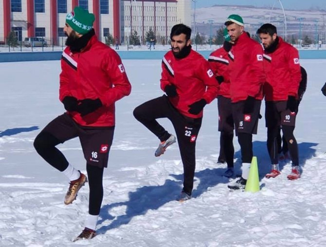 Kars 36 Spor Hoçvan Spor karşılaşması hazırlıklarını sürdürüyor