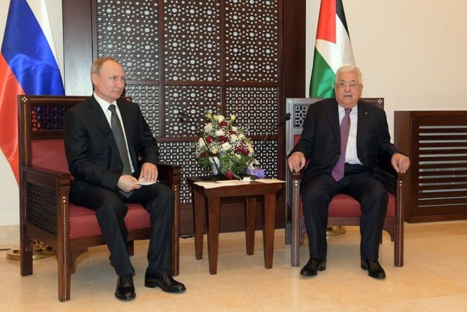 Putin, Filistin Başbakanı Mahmud Abbas ile görüştü