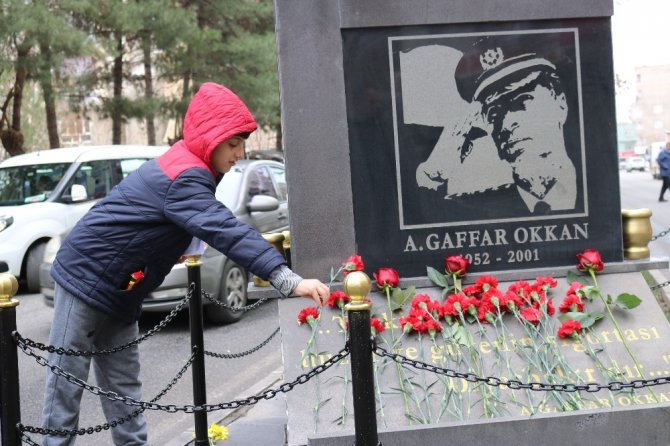 Diyarbakırlılar Şehit Emniyet Müdürü Okkan’ı unutmadı