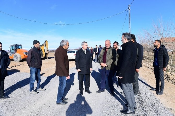 Başkan Çınar, yol açma çalışmalarını inceledi