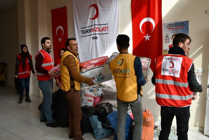 Doğubayazıt'tan Elazığ'daki depremzedelere yardım