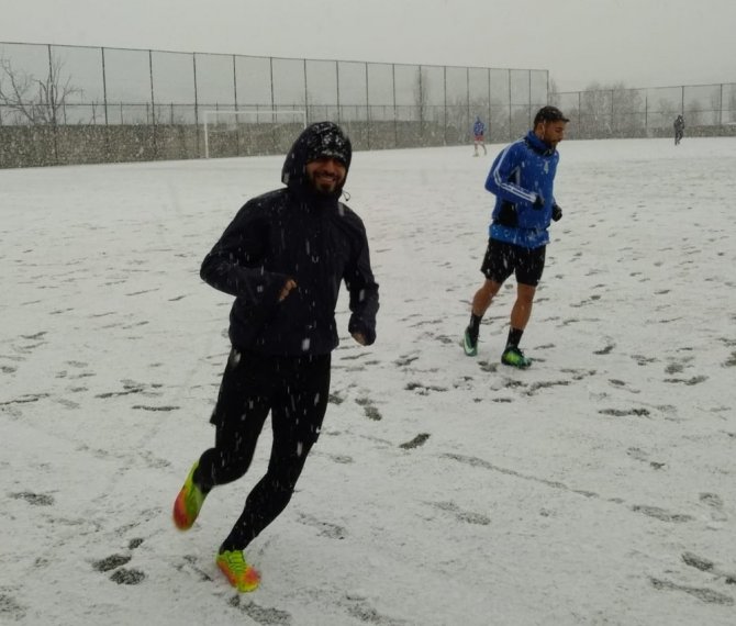 Silvan Aslanspor, Diyarbakır Sanayi Sitesi maçına hazırlanıyor