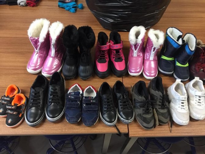 Depremzedelere yardım edebilmek için hayır düzenlediler