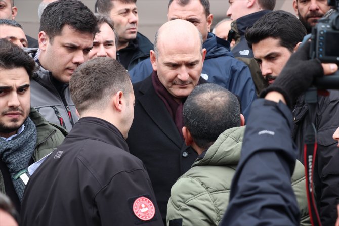 Bakan Soylu Elazığ'da depremzedelerle buluştu: