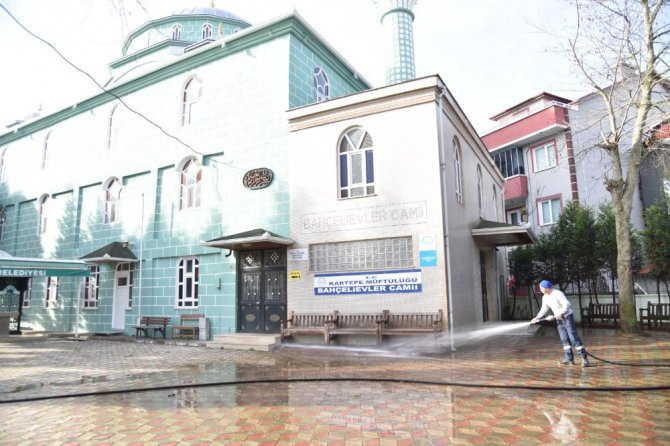 Kartepe’de temizlik çalışmaları sürüyor