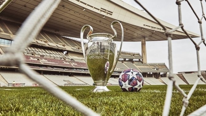 UEFA, İstanbul’da oynanacak Şampiyonlar Ligi finalinin topunu tanıttı