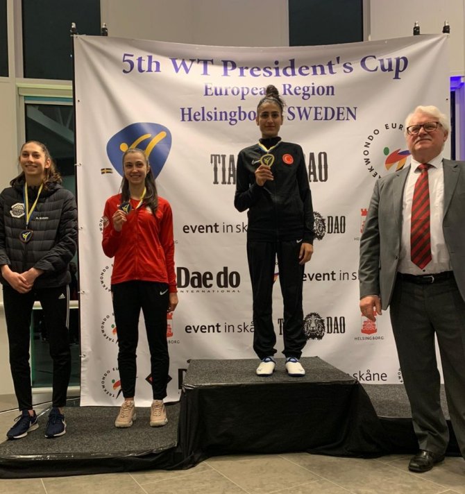 Hatice Kübra’dan bir şampiyonluk daha