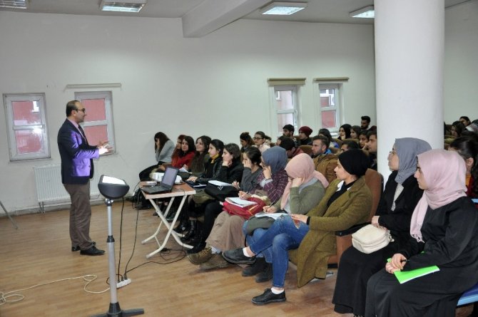 Şırnak’ta gönüllü öğretmenlerin ücretsiz KPSS kursuna yoğun ilgi