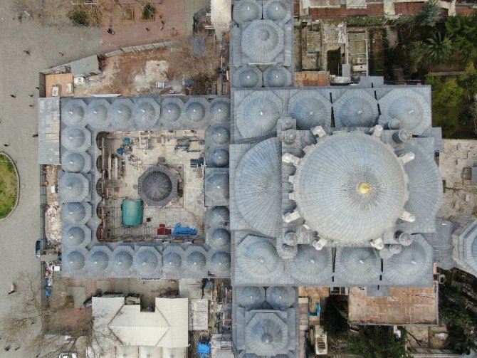 Yeni Cami’de çamaşırlı restorasyon