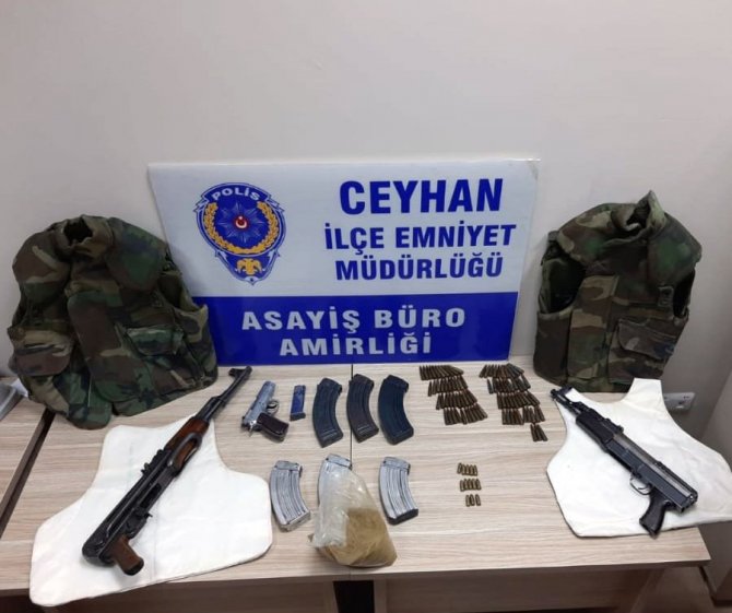 Ceyhan’da silah ve uyuşturucu operasyonu: 5 gözaltı