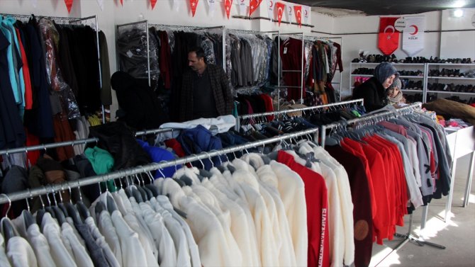 Türk Kızılay'dan Elazığ'daki depremzedeler için "sosyal market"