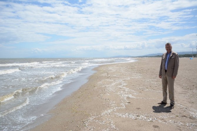 Karacabey sahilleri tatil sezonuna hazırlanıyor