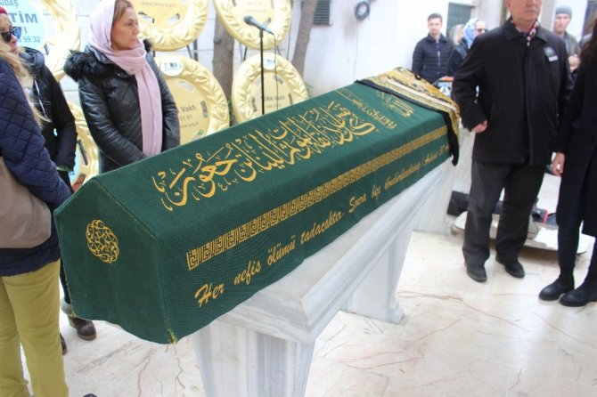 Hülya Ağansoy son yolculuğuna uğurlandı