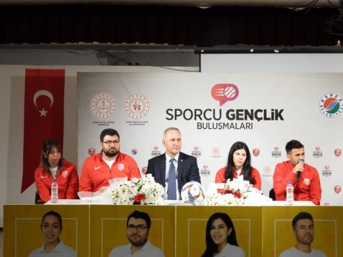 Kepez’in gençleri sporcularla buluşuyor